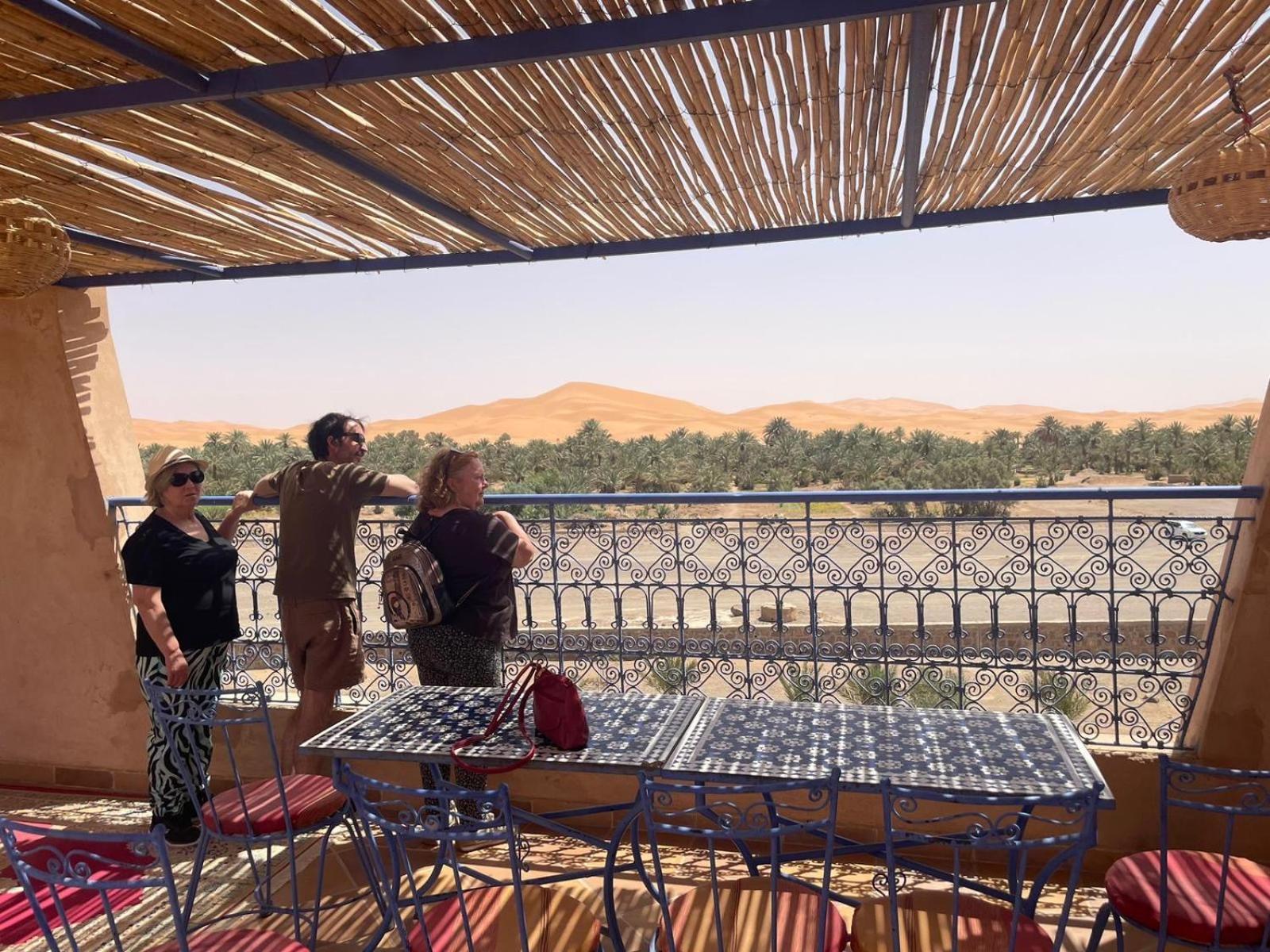 Riad Les jardins de Merzouga Buitenkant foto