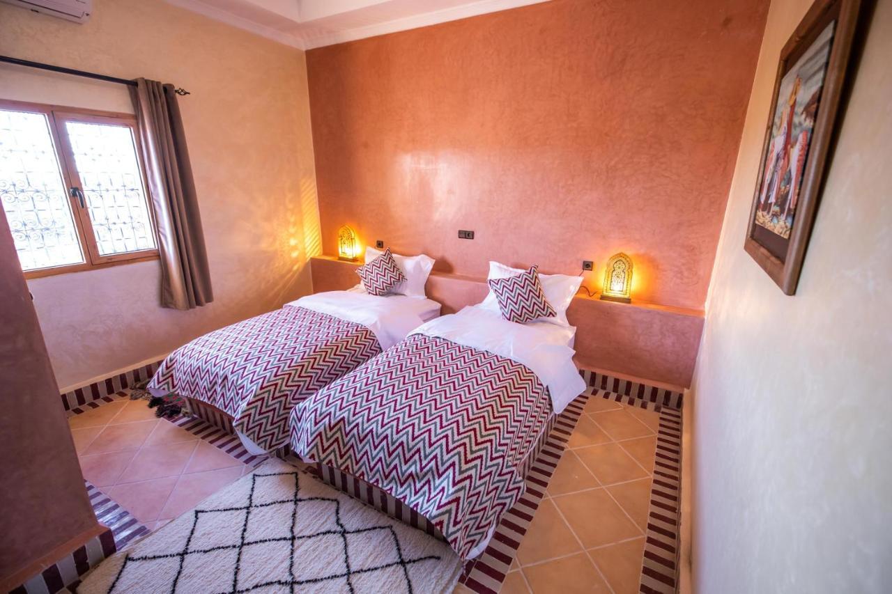 Riad Les jardins de Merzouga Buitenkant foto