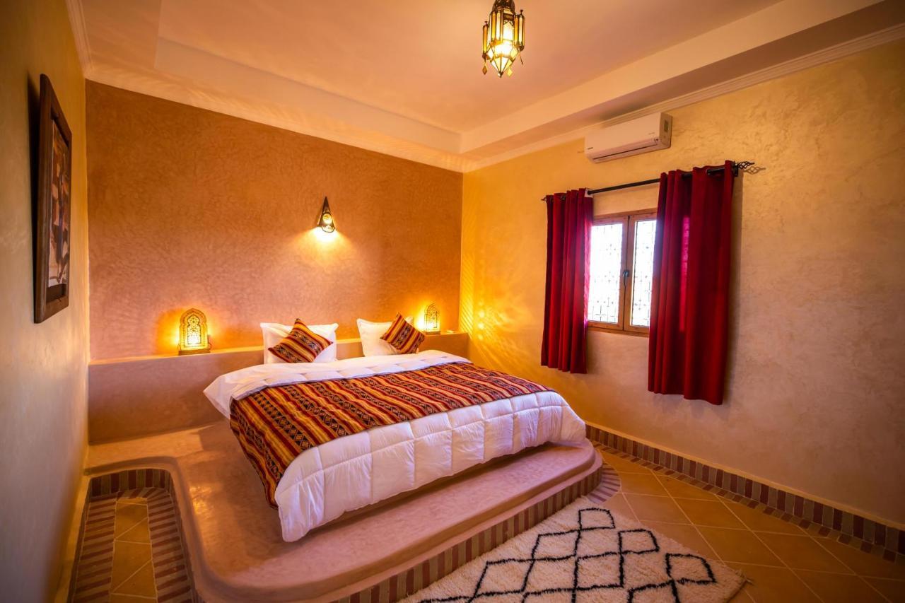 Riad Les jardins de Merzouga Buitenkant foto