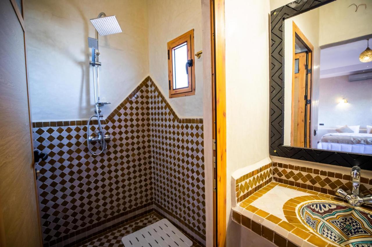 Riad Les jardins de Merzouga Buitenkant foto