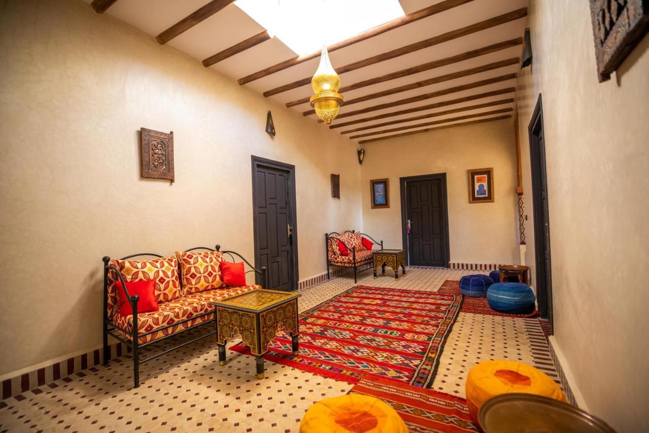 Riad Les jardins de Merzouga Buitenkant foto