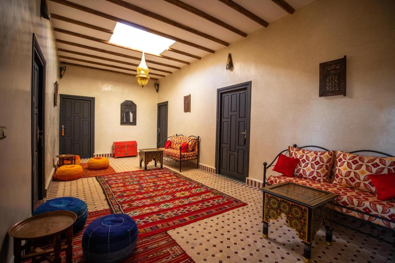 Riad Les jardins de Merzouga Buitenkant foto
