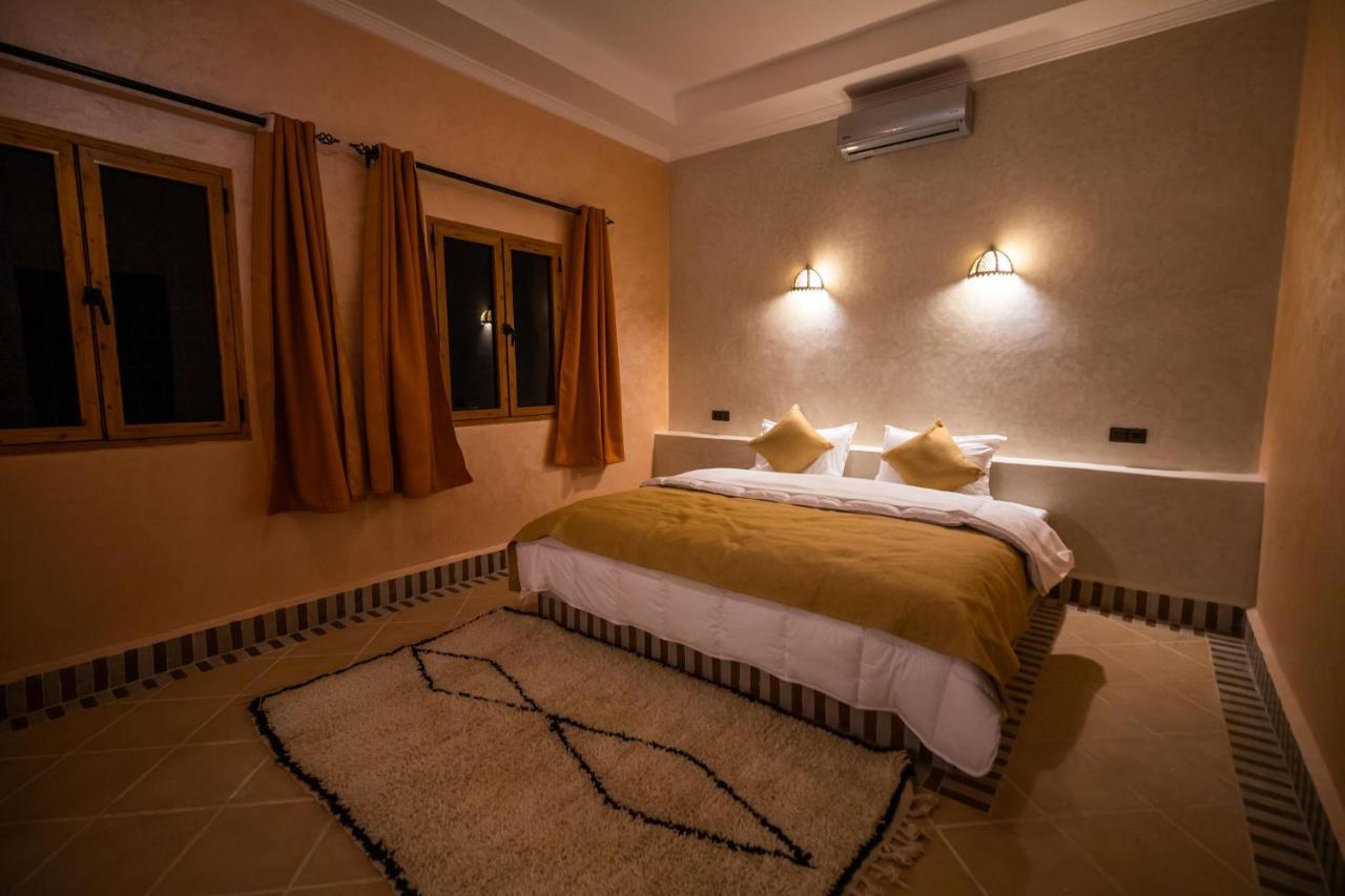 Riad Les jardins de Merzouga Buitenkant foto