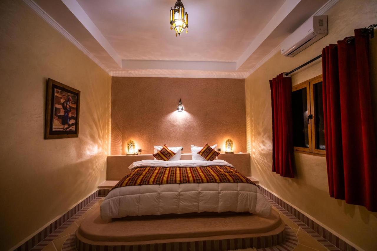 Riad Les jardins de Merzouga Buitenkant foto