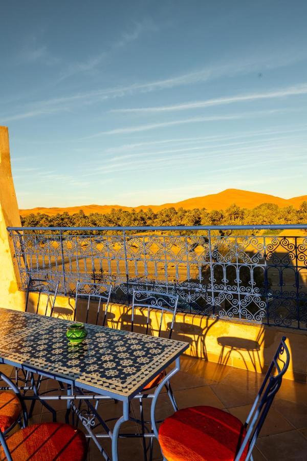Riad Les jardins de Merzouga Buitenkant foto